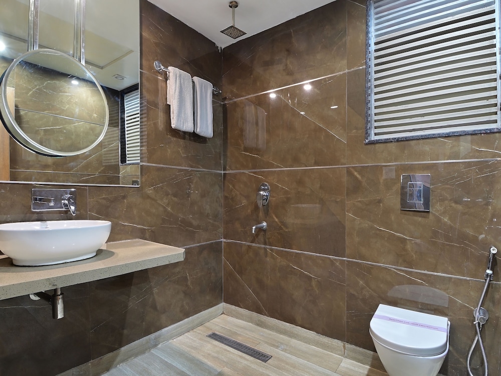 Executive Room - Photo 3
