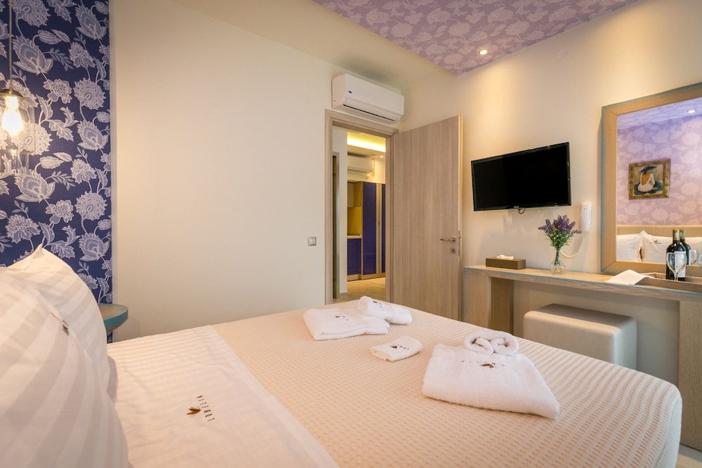 Deluxe Suite (203) photo 2