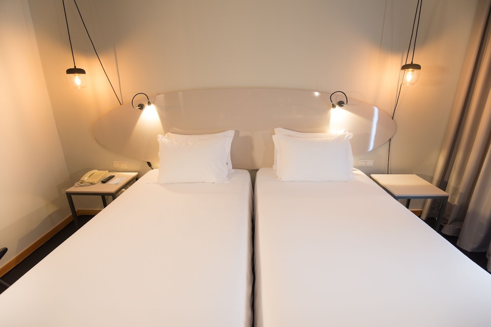 Classic Twin Room - Photo 1