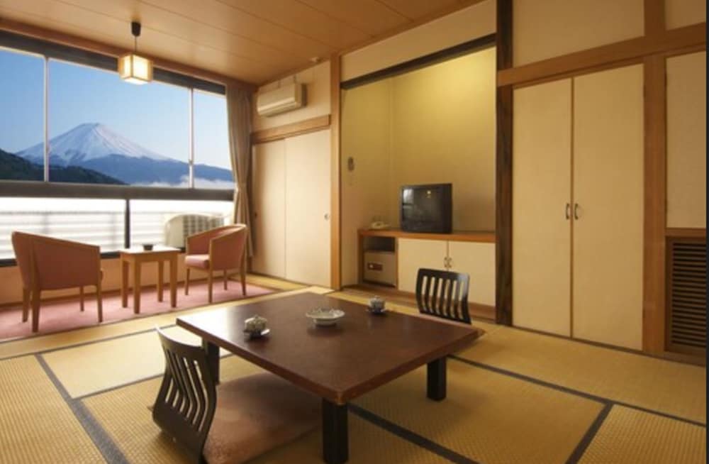 Japanese Style Room with Mt. Fuji view