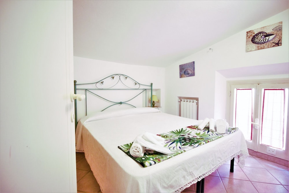Apartment, 2 Bedrooms, Fireplace, Sea View
