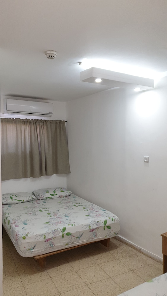 Family Quadruple Room photo 3