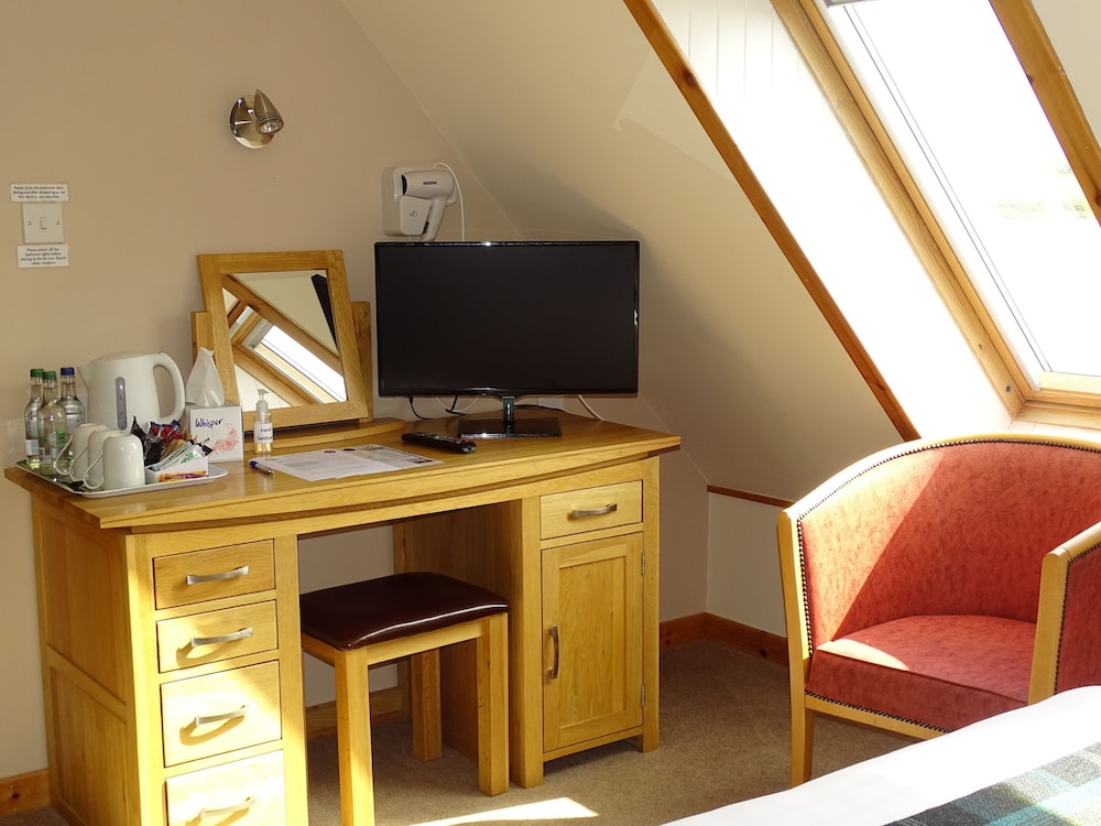 Traditional Suite, Ensuite, Sea View (Second Floor ) photo 3