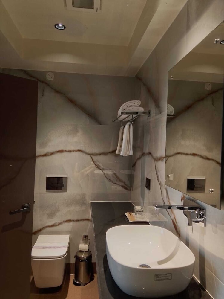 Classic Double Room, City View