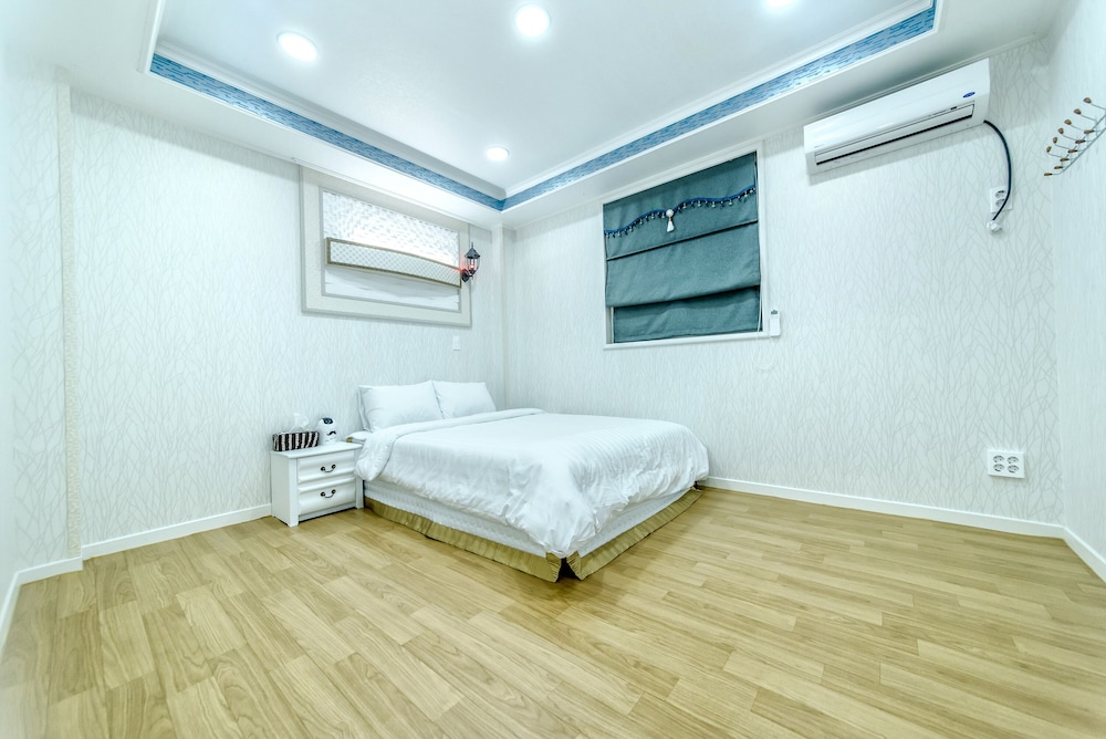 45 villa photo 2