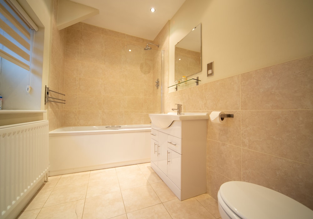 Single Room, Ensuite photo 2