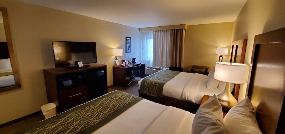 Room, 2 Queen Beds, Non Smoking - Photo 4