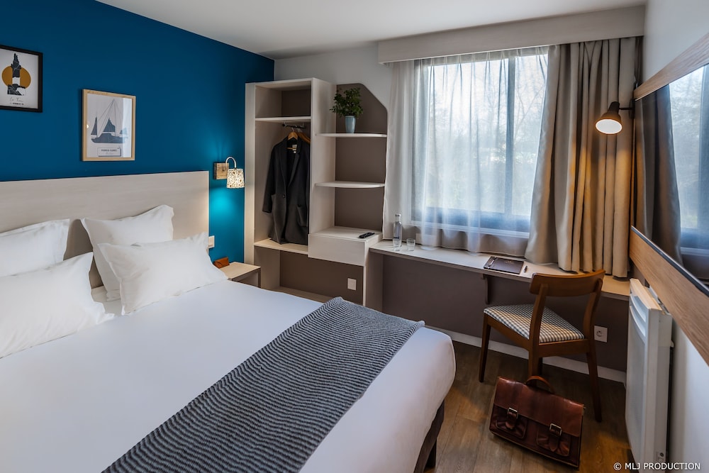 Double Room - Photo 13