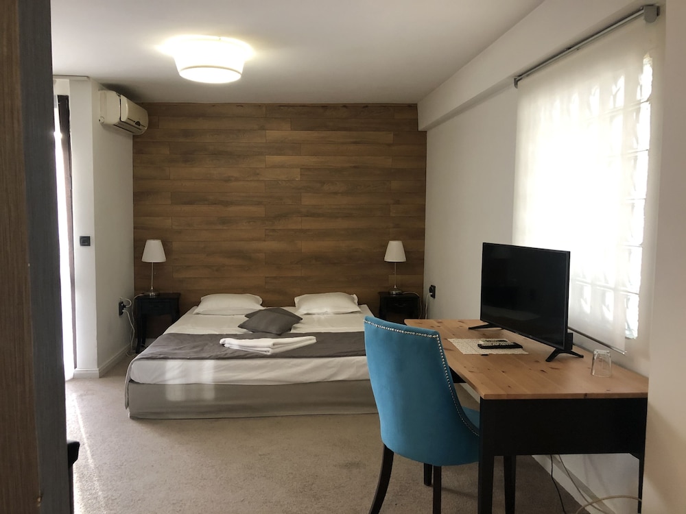 Deluxe Suite, Balcony, Courtyard View photo 1
