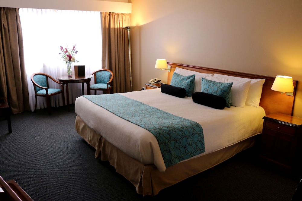 Standard Room, 1 Queen Bed