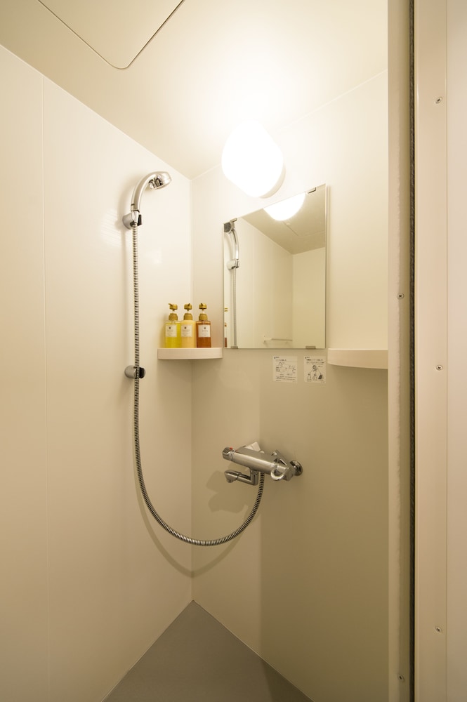 Double Room, 1 Double Bed, Non Smoking [Must Be Vaccinated With Proof, Late Check Out 1pm] - Photo 8