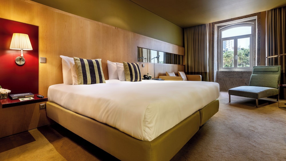 Standard Double or Twin Room - Photo 2