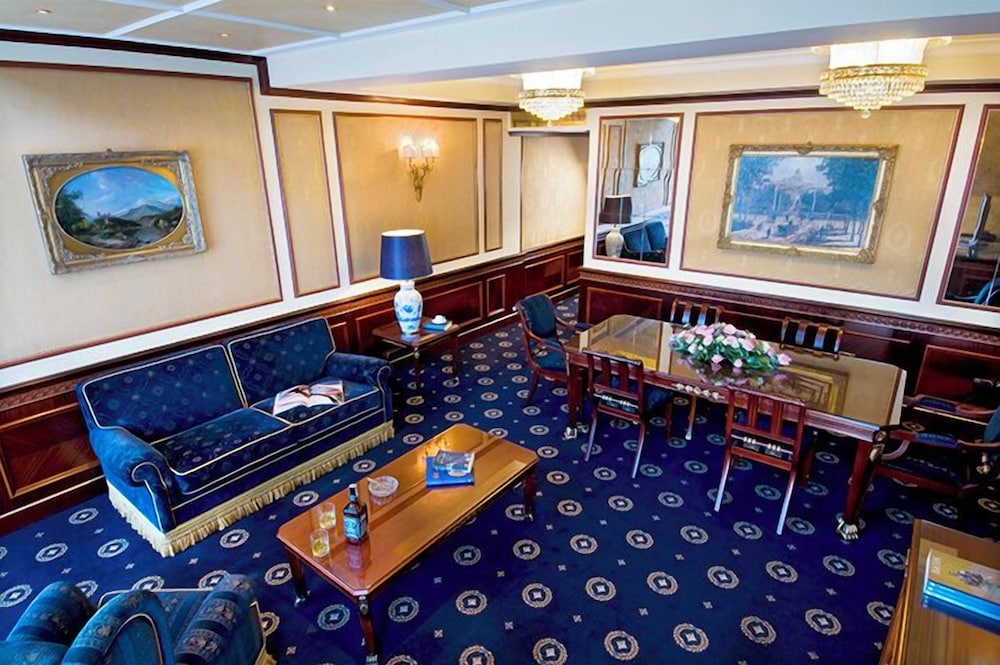 Senior Suite, vista lago - Photo 18