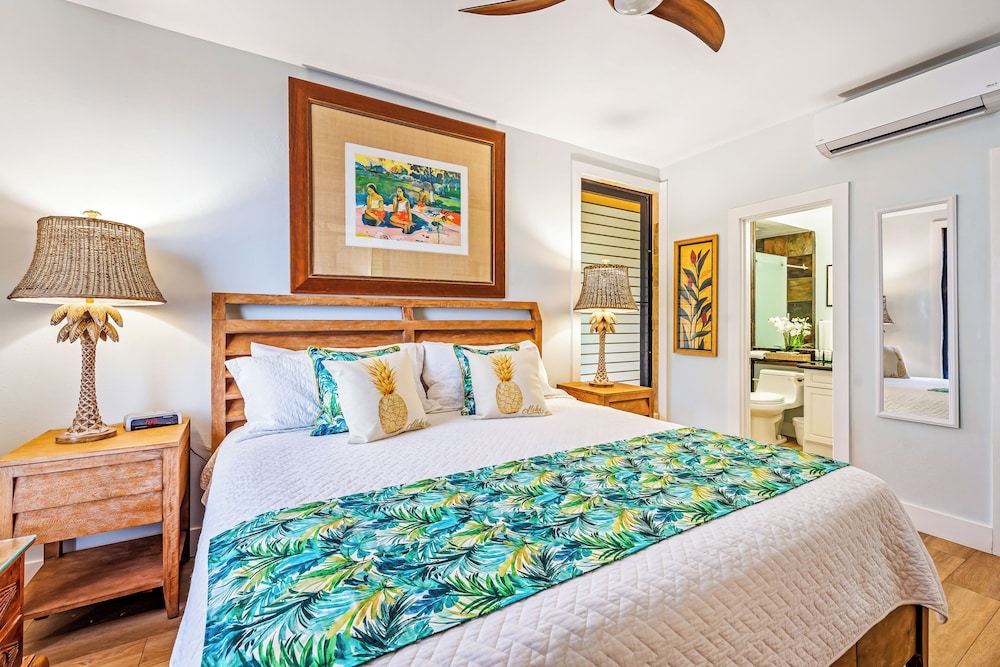 3 Bedroom Deluxe Ocean Front - Poipu Shores 302B