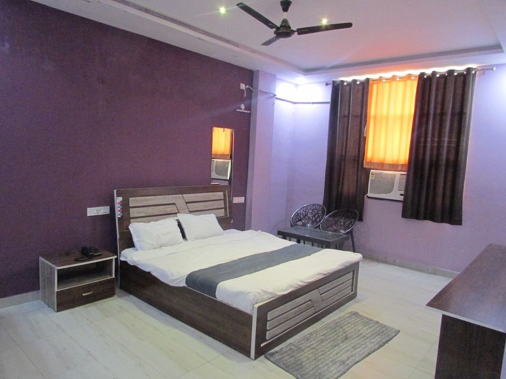 Premium Single Room