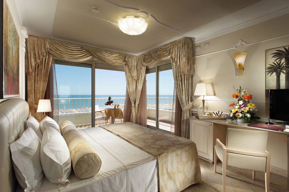 Suite with sea view photo 2