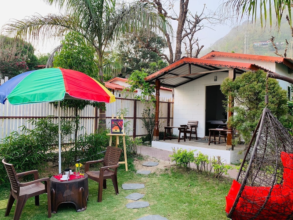 Premium cottage with private lawn