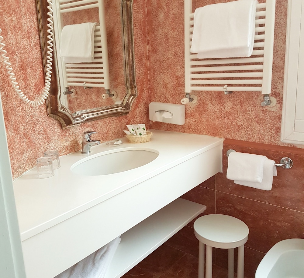 Classic Double or Twin Room