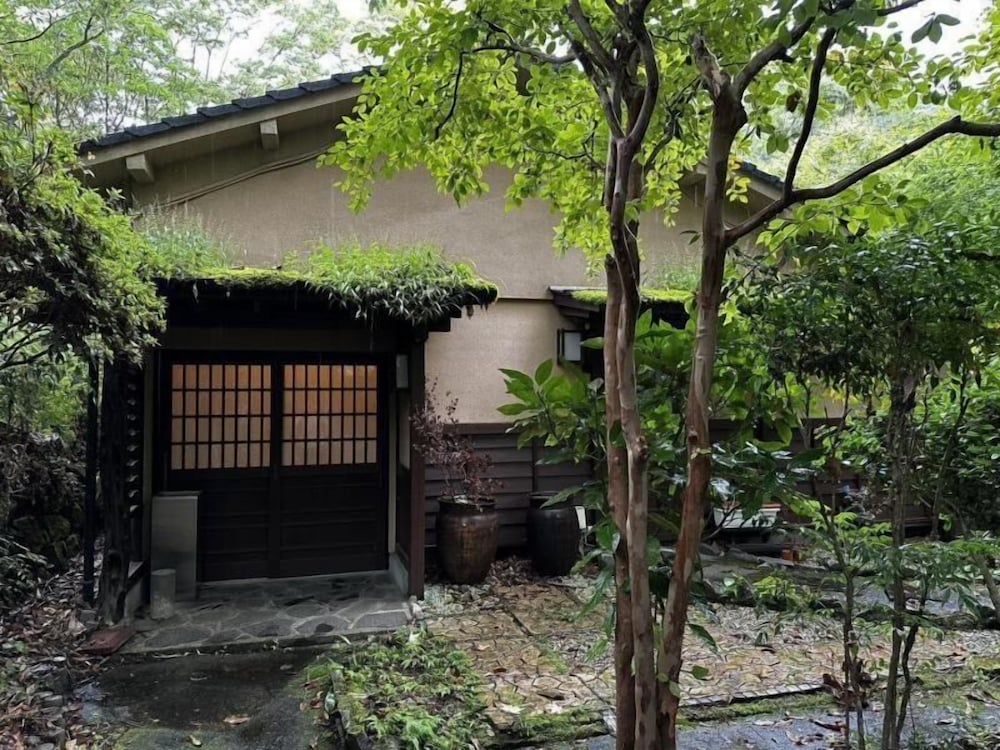 Basic Villa