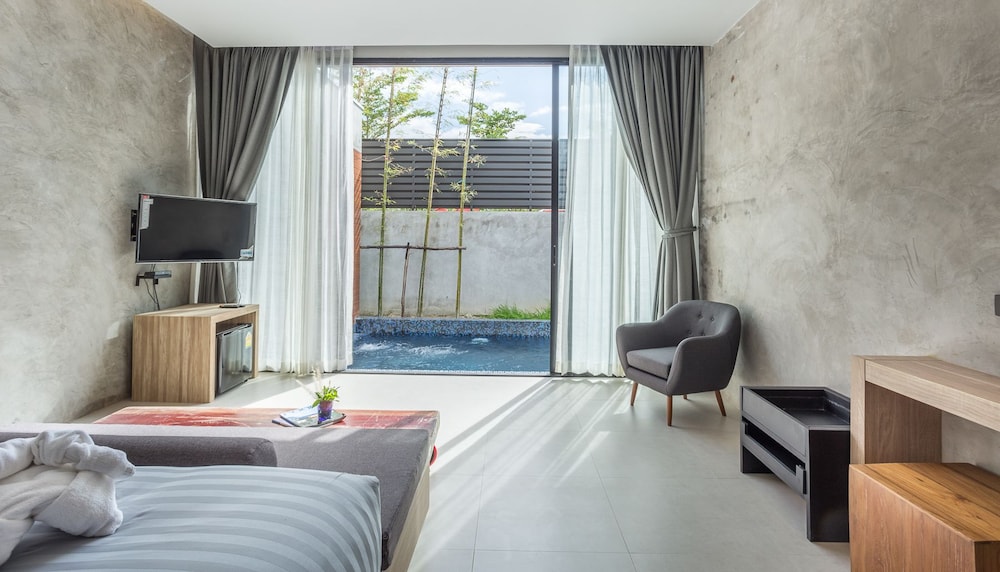 Luxury Villa, 1 Bedroom, Pool View, Poolside photo 3