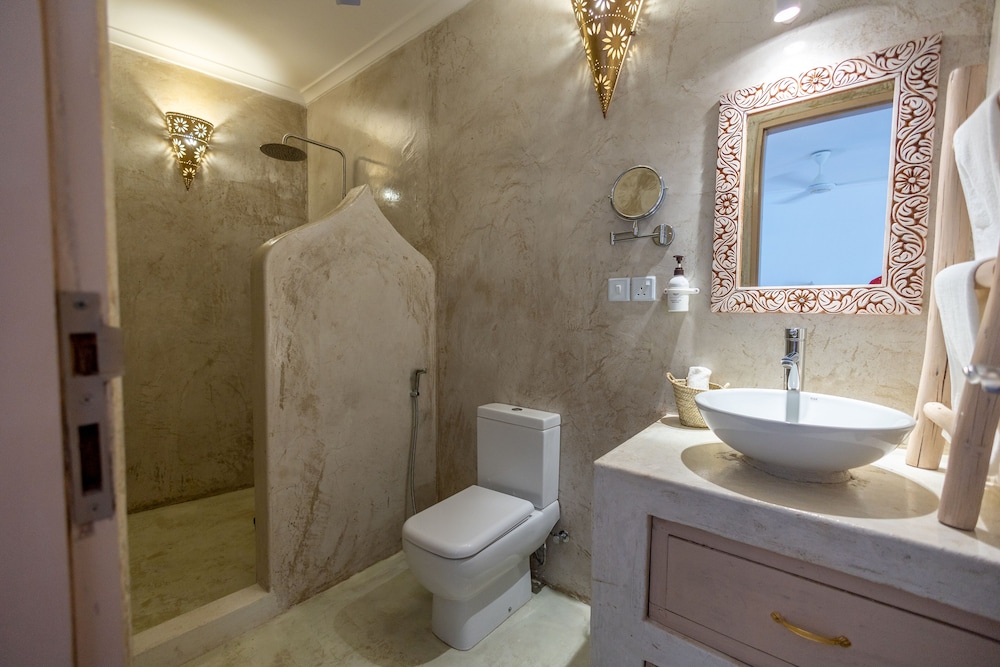 Signature Suite