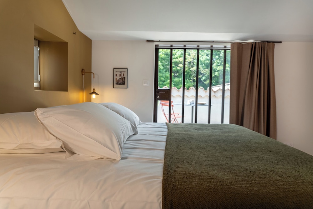 Deluxe Double Room, Garden View photo 3