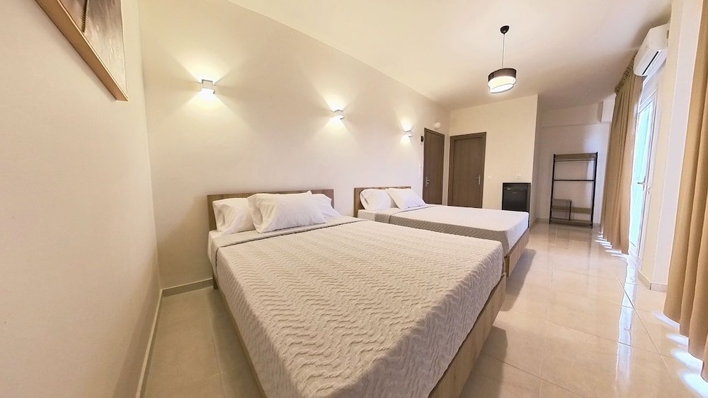 Family Quadruple Room, Balcony, City View
