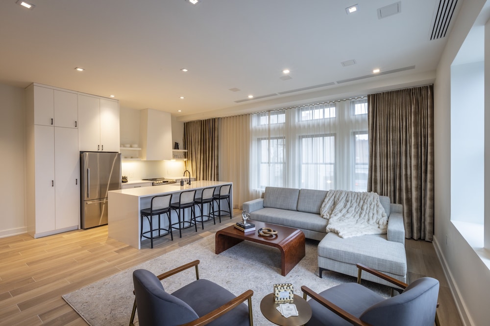 Deluxe Suite, 2 Bedrooms, Kitchen