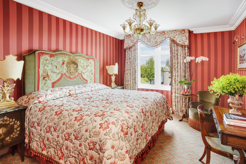 Room (Corrib)