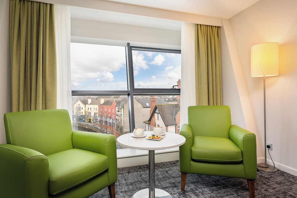 Deluxe Room, Balcony, River View photo 3