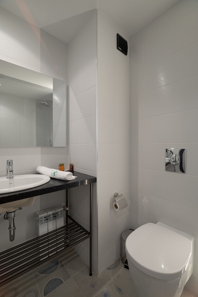 Standard Room - Photo 5