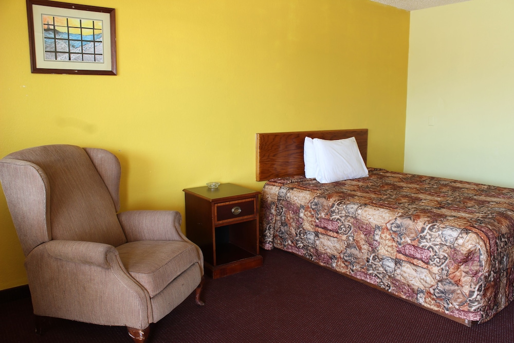 1 Bed Standard Room photo 2