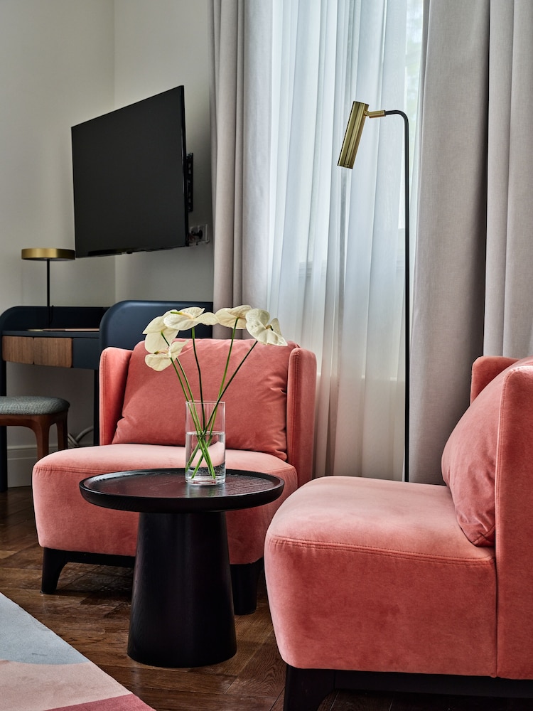 Standard Twin Room - Photo 3