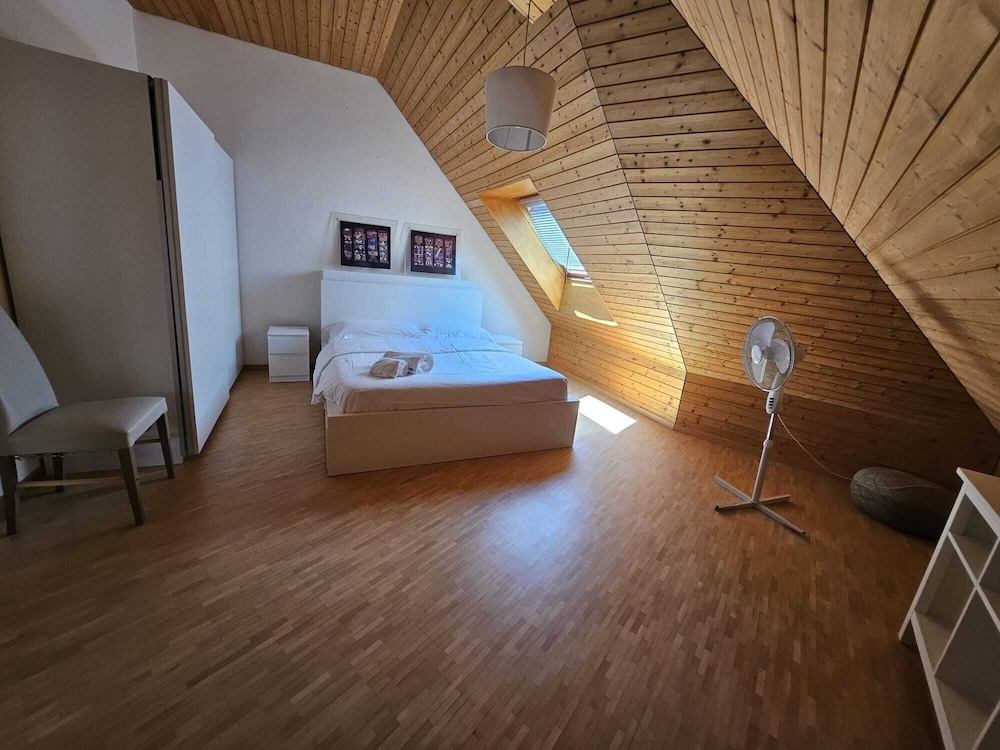 Penthouse (Adelaide de Marval) photo 2