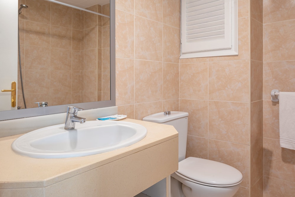 Triple Room, Pool View ( 2 adults + 1 child) - Photo 6
