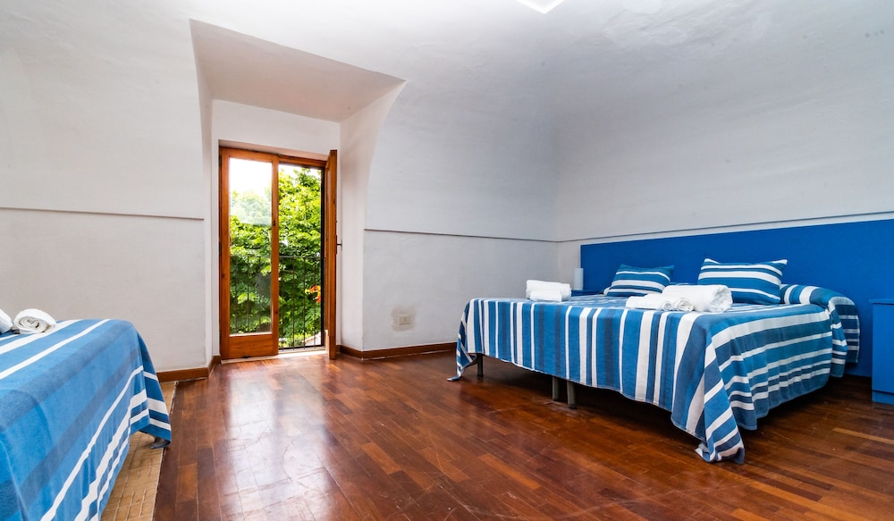 Classic Apartment - Photo 3