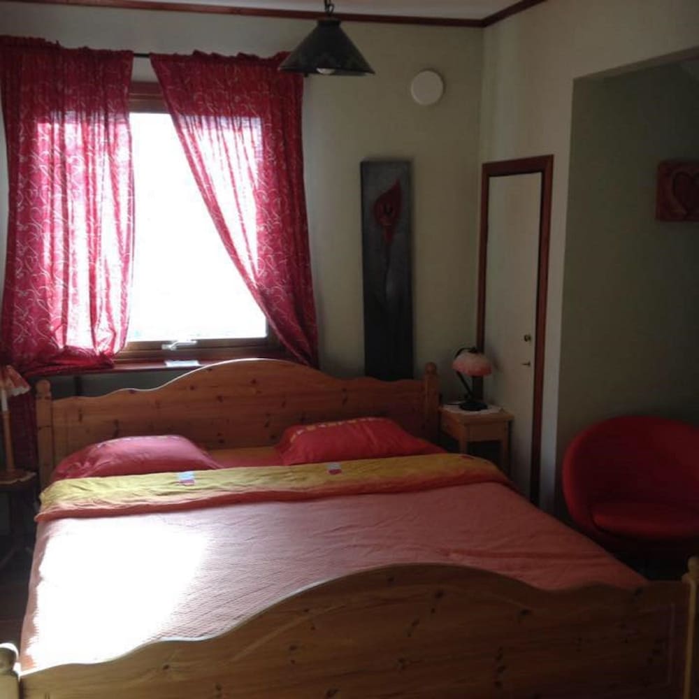 Double Room, 1 King Bed photo 2
