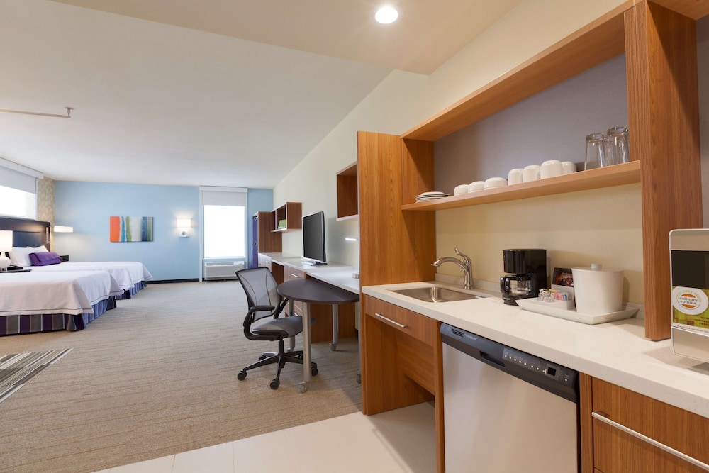 Studio, 2 Queen Beds, Accessible, Bathtub photo 1