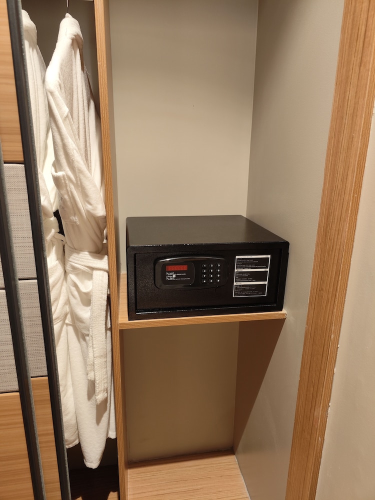 Deluxe Room - Photo 4