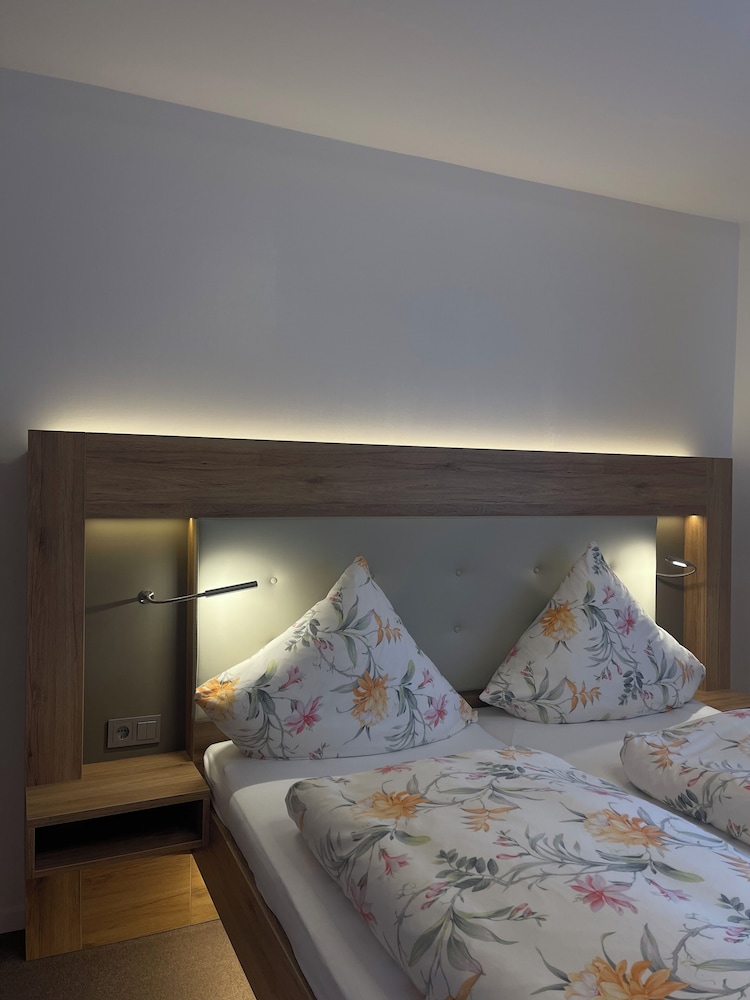 Superior Double Room - Photo 3