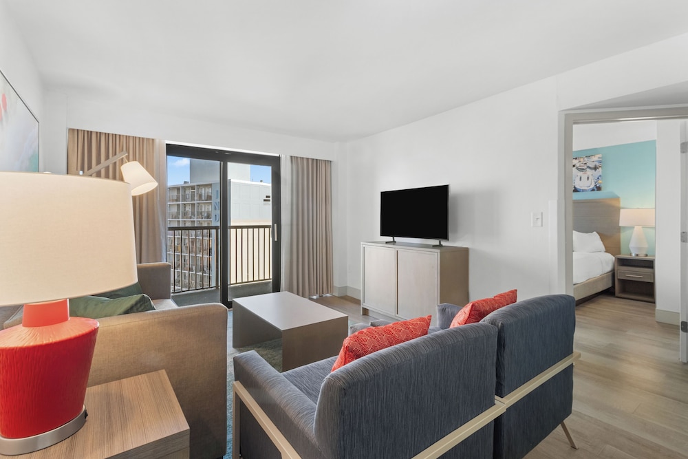 Mariner Ocean View Deluxe Three Bedroom Condo - Photo 13