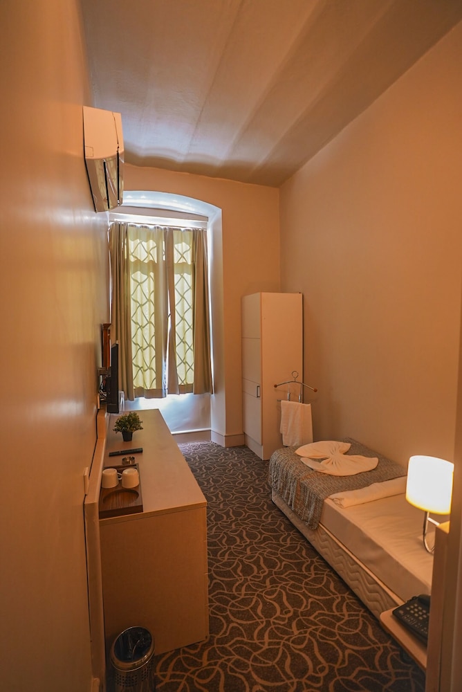 Senior Single Room, 1 Twin Bed, Non Smoking photo 2