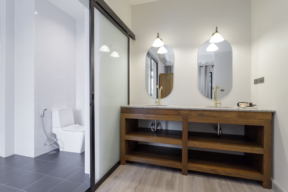 Quad Room - Photo 7