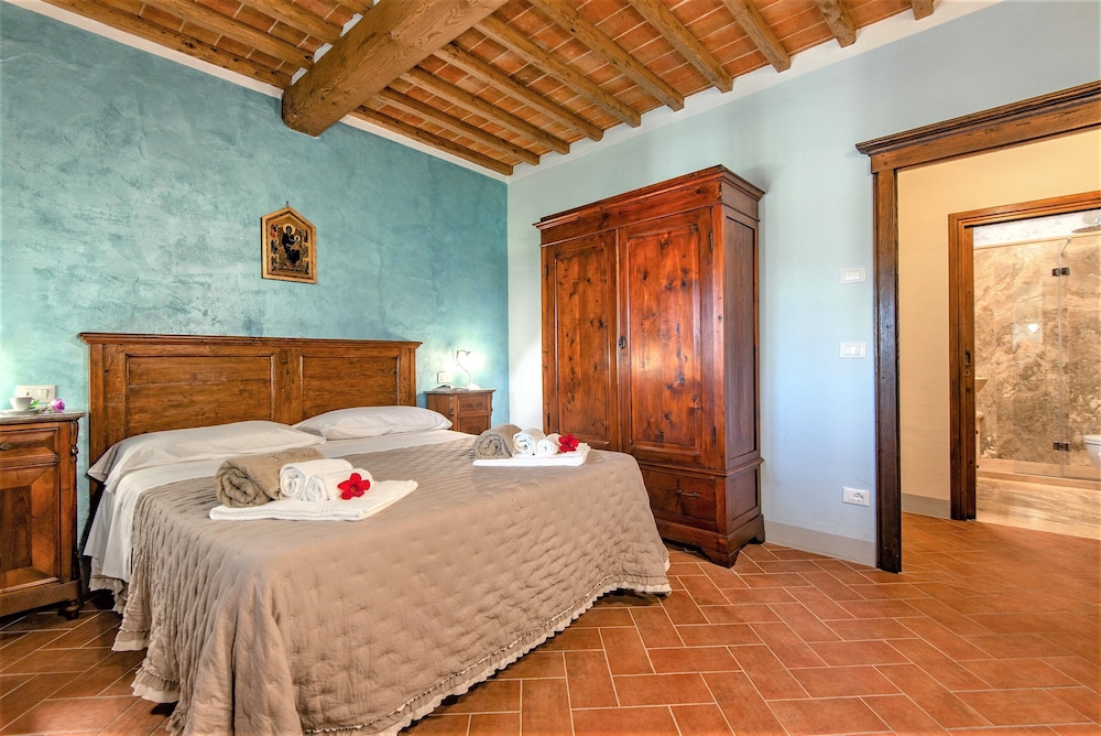 Apartment, 2 Bedrooms, Smoking, Pool Access