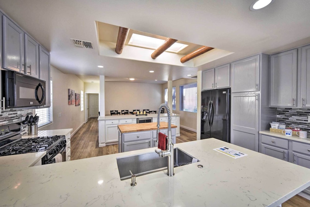 House (4 Bedrooms) photo 2
