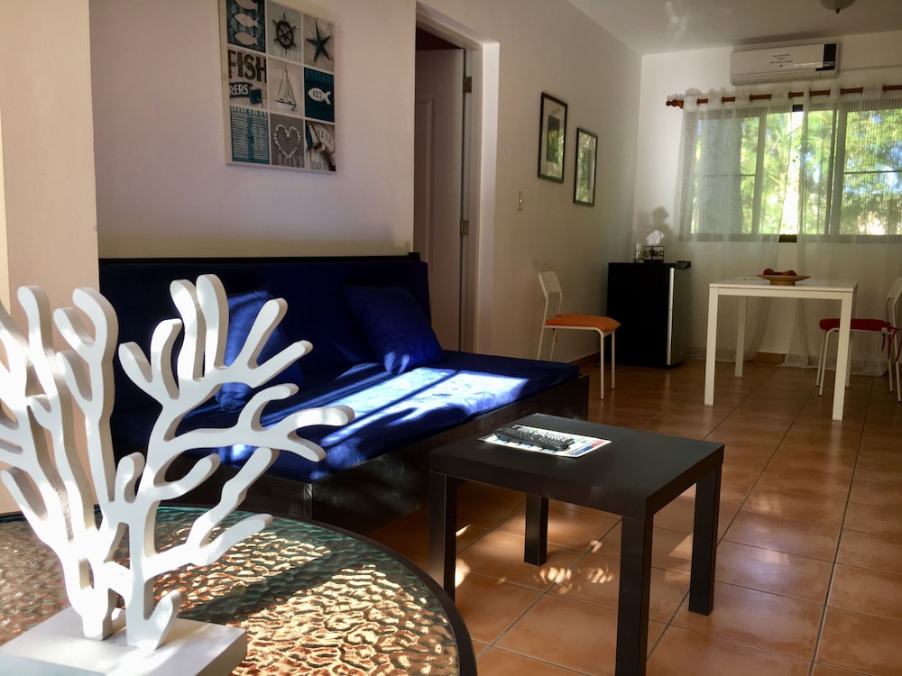 Family Apartment, 1 Bedroom, Pool View photo 3