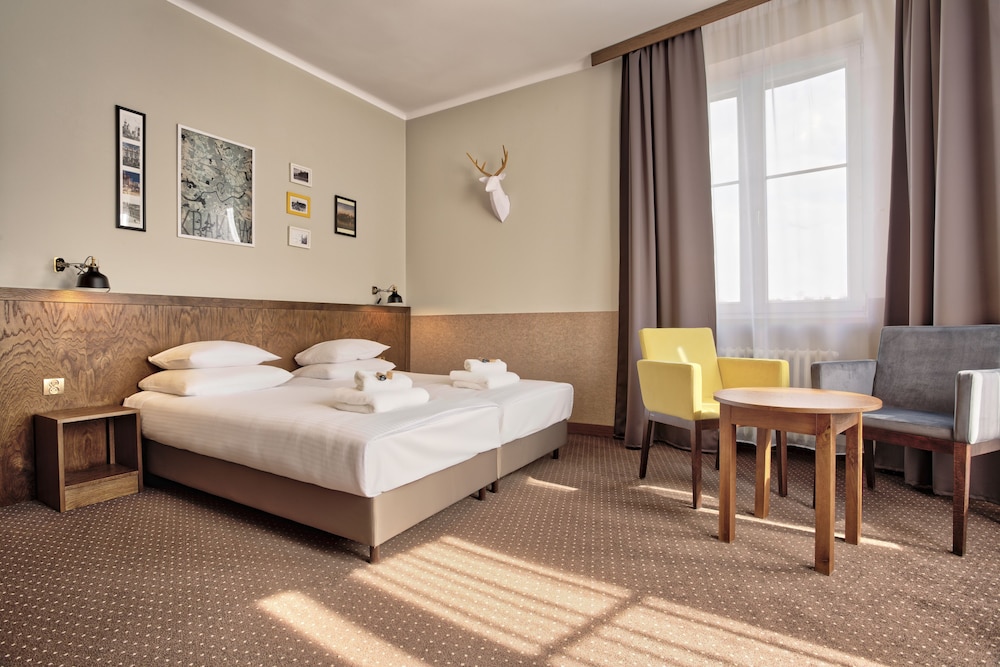 Classic Quadruple Room - Photo 1