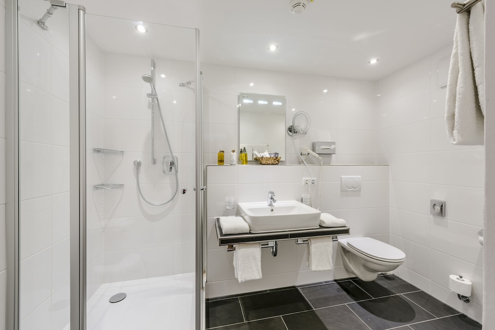 Deluxe Double Room, 1 Double Bed - Photo 8