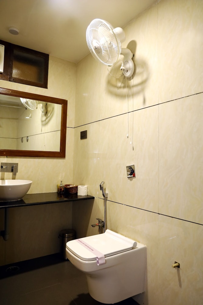 Suite Room - Photo 4