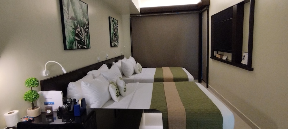 Family Loft, Multiple Beds, Non Smoking, City View